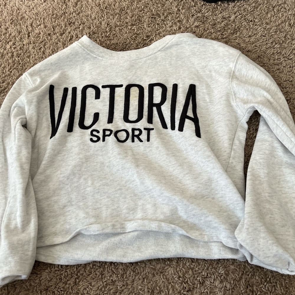 Sweater - Picture 1 of 3